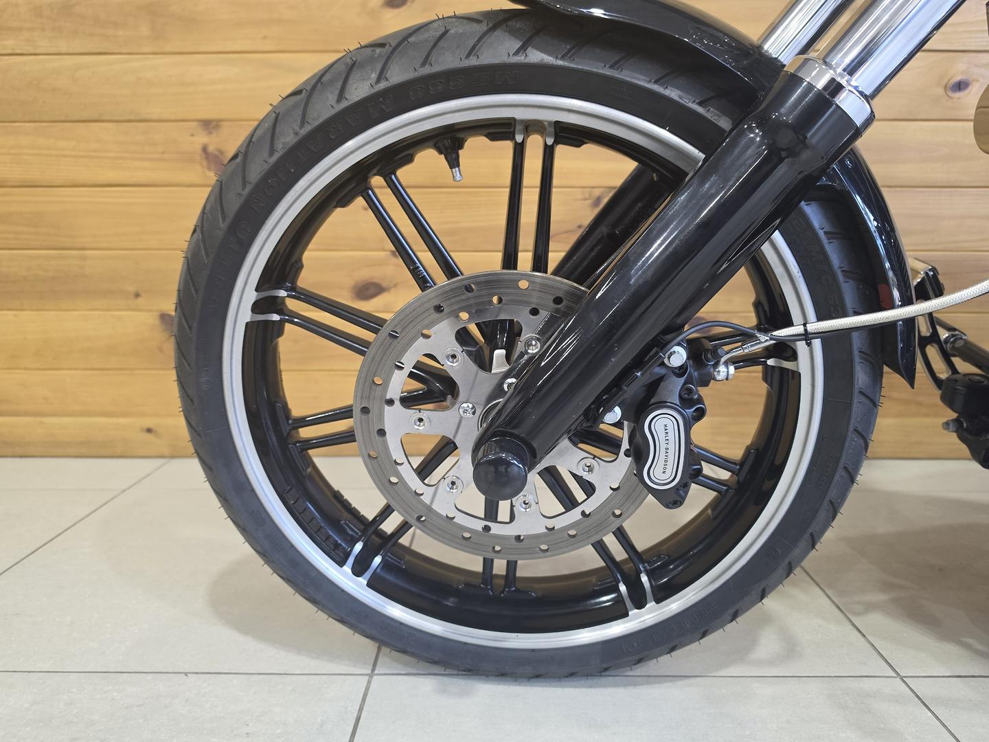 2015 HARLEY-DAVIDSON FXSB SOFTAIL BREAKOUT CRUISER