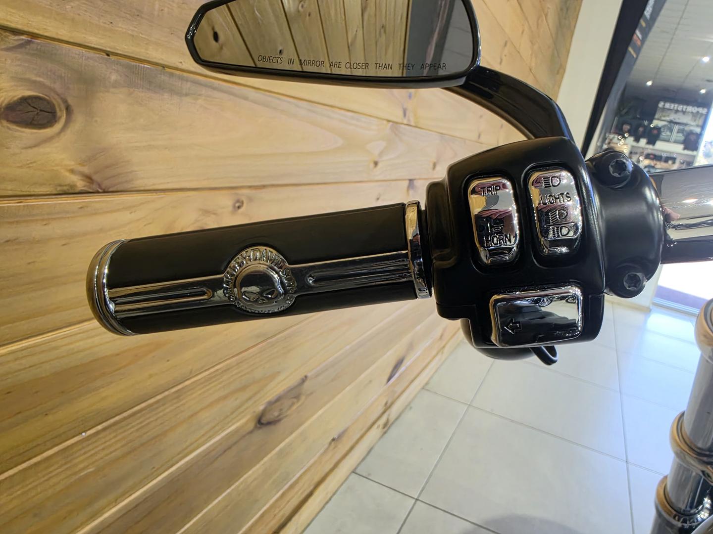 2015 HARLEY-DAVIDSON FXSB SOFTAIL BREAKOUT CRUISER