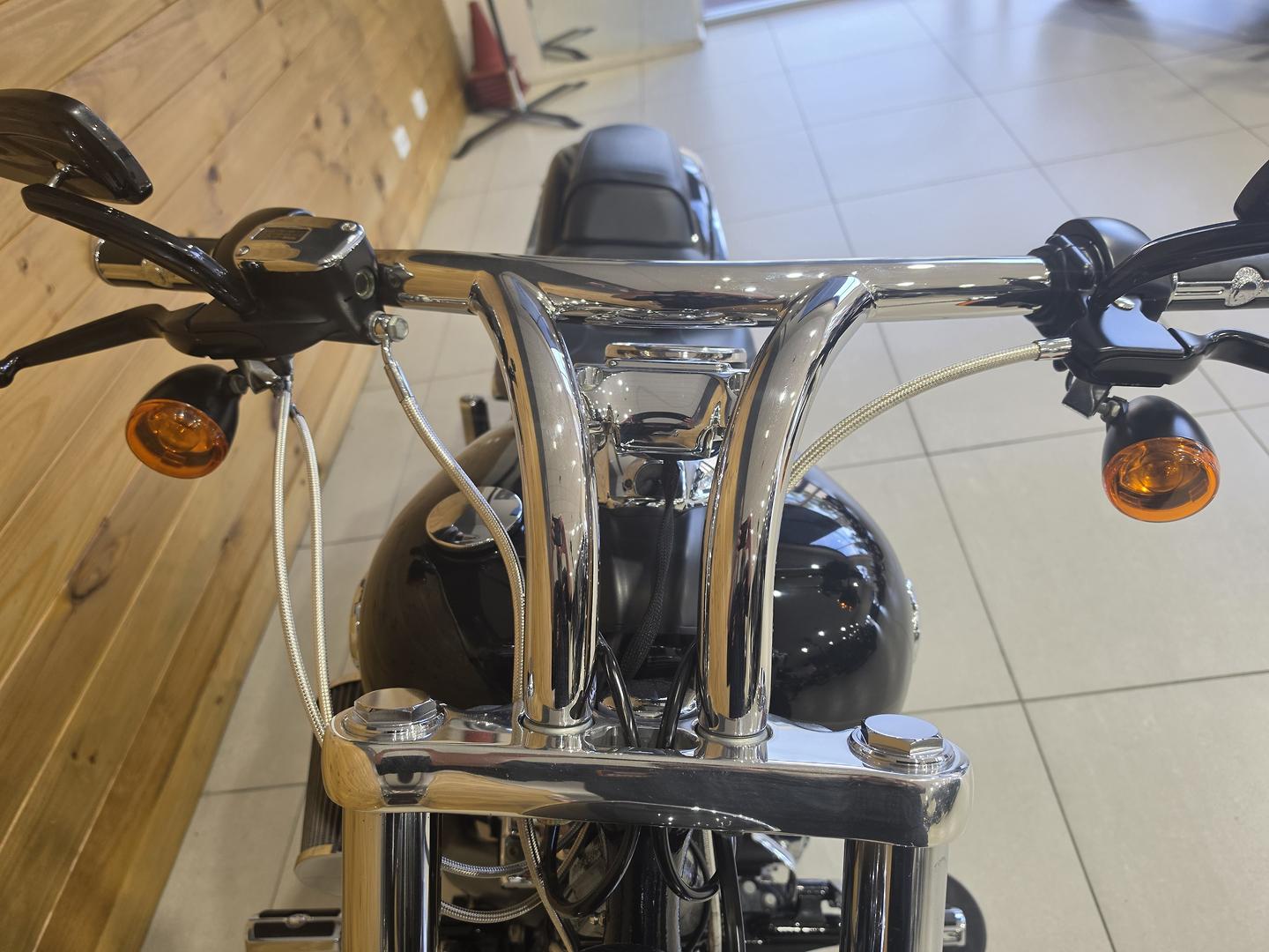 2015 HARLEY-DAVIDSON FXSB SOFTAIL BREAKOUT CRUISER