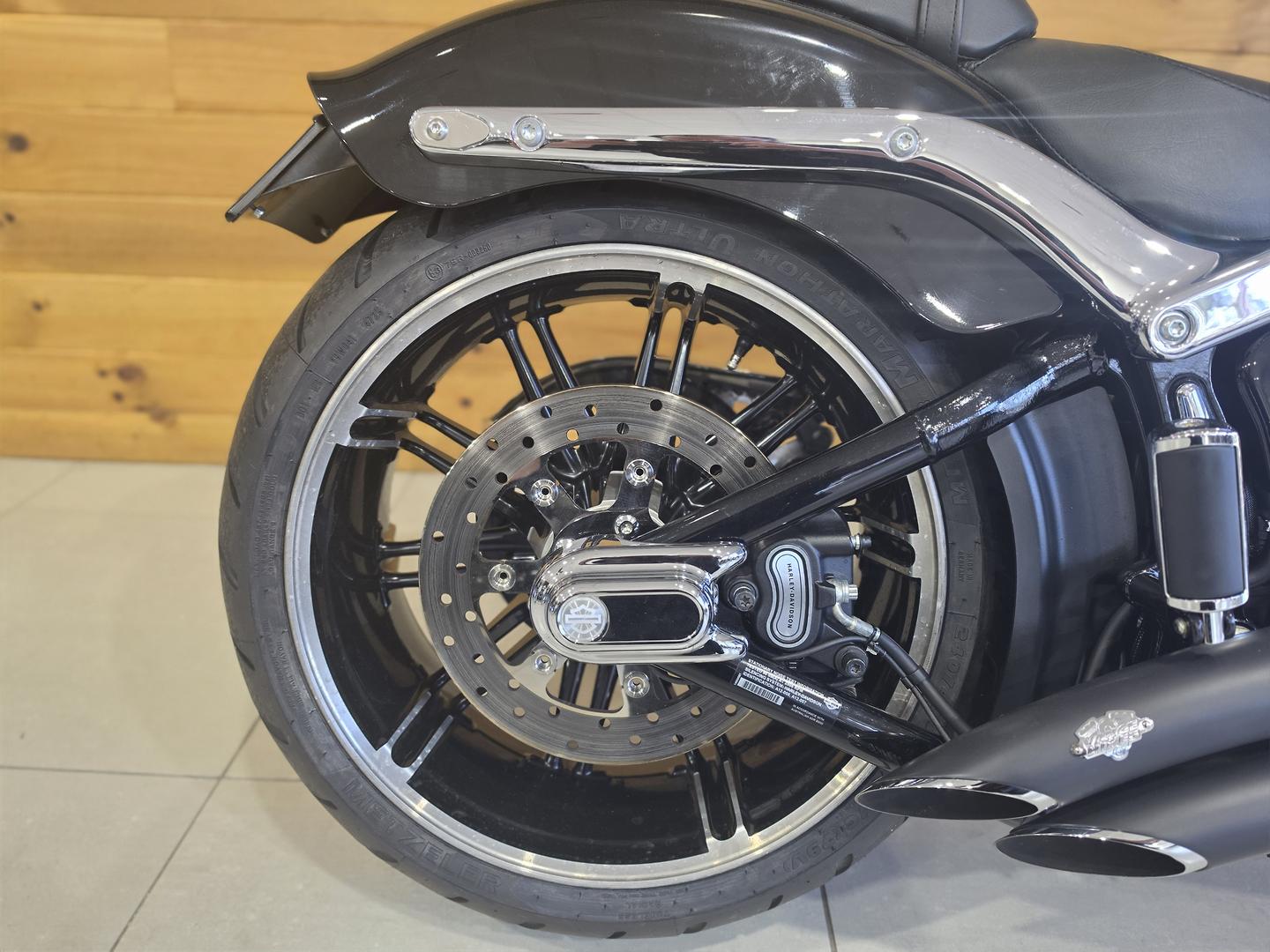 2015 HARLEY-DAVIDSON FXSB SOFTAIL BREAKOUT CRUISER