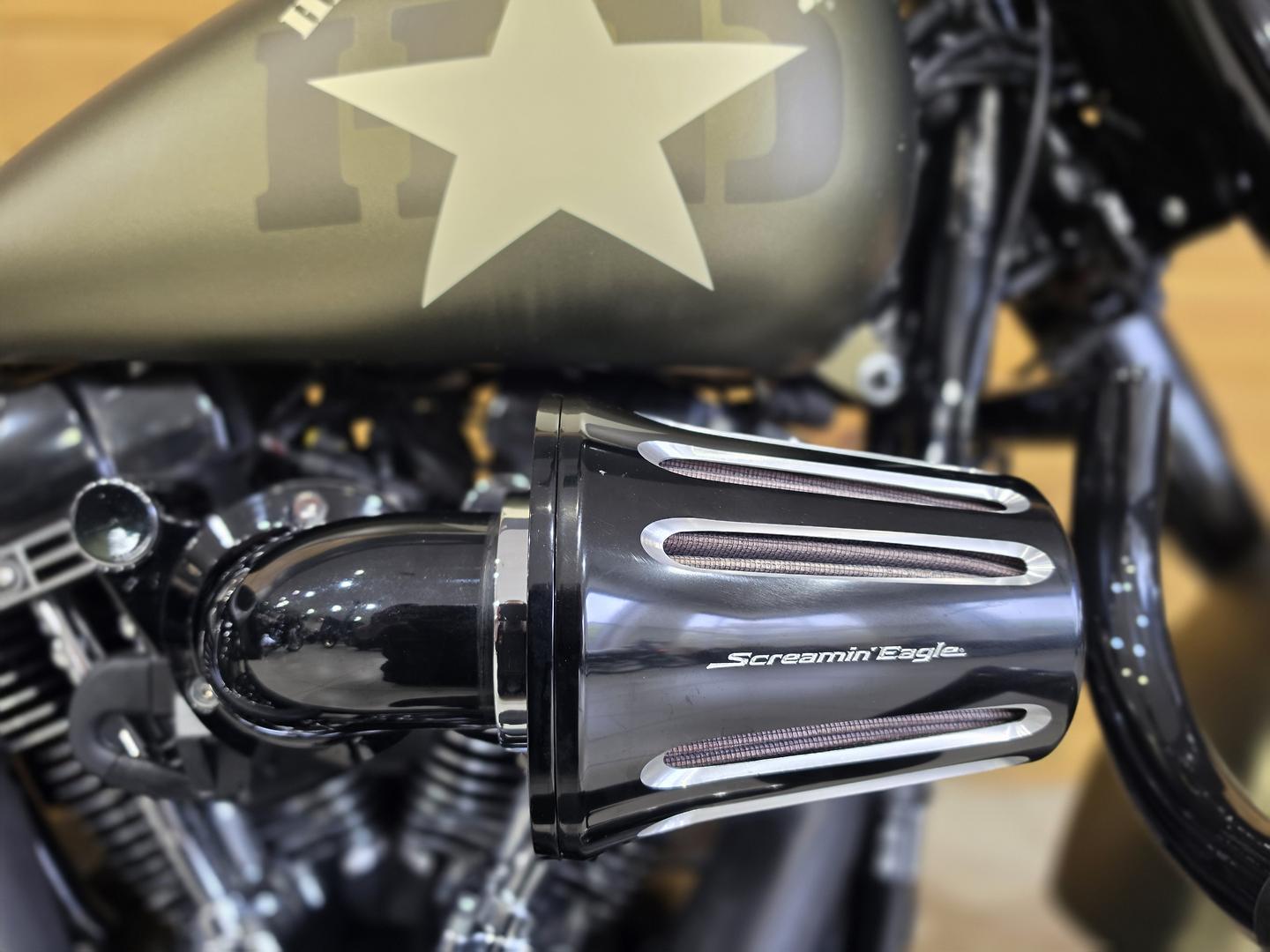 2017 HARLEY-DAVIDSON FLSS SOFTAIL SLIM S CRUISER