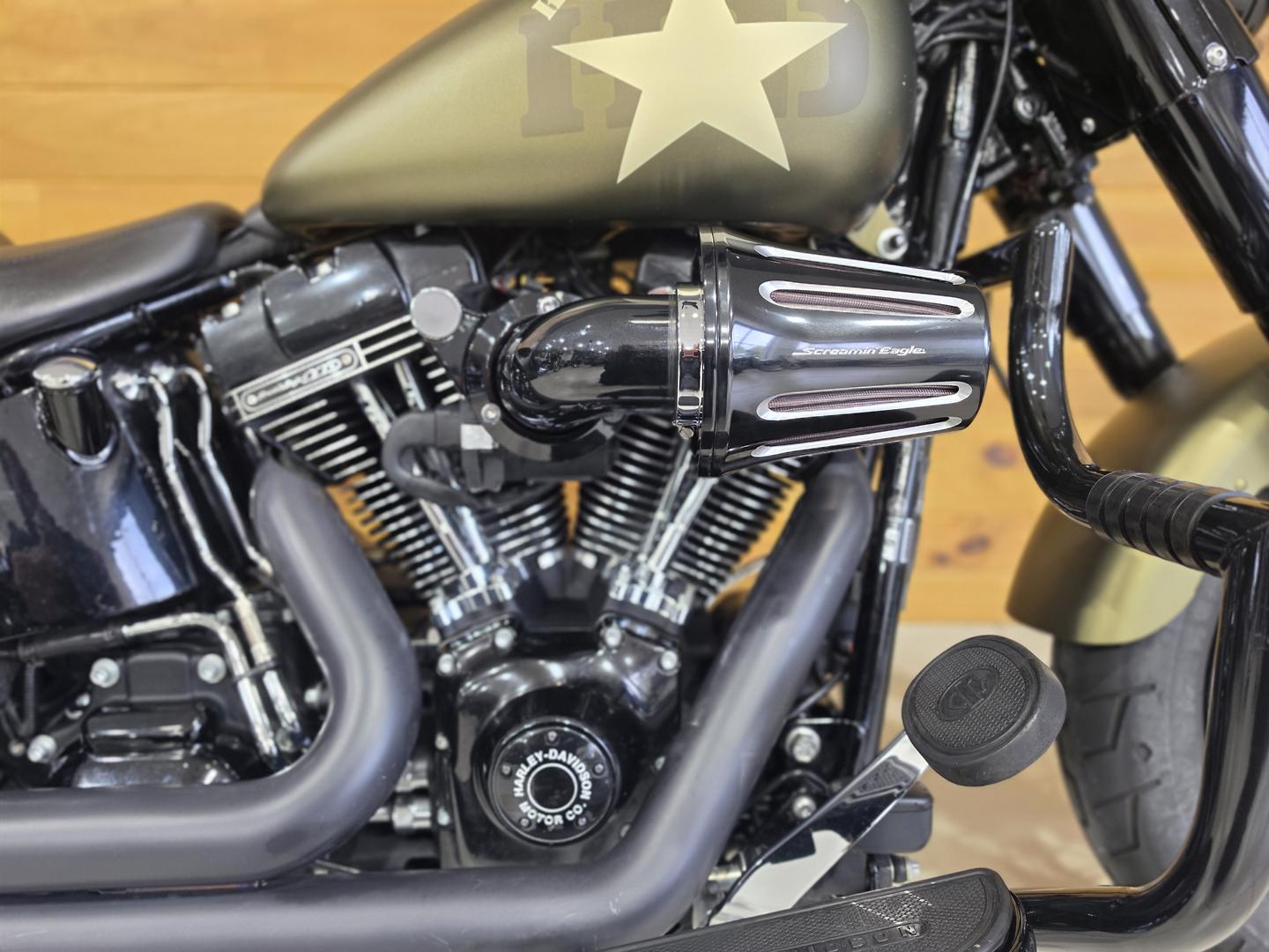 2017 HARLEY-DAVIDSON FLSS SOFTAIL SLIM S CRUISER