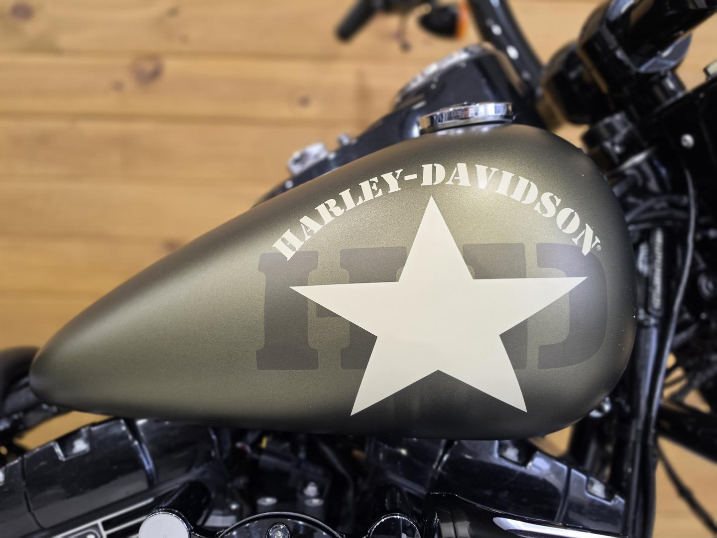 2017 HARLEY-DAVIDSON FLSS SOFTAIL SLIM S CRUISER