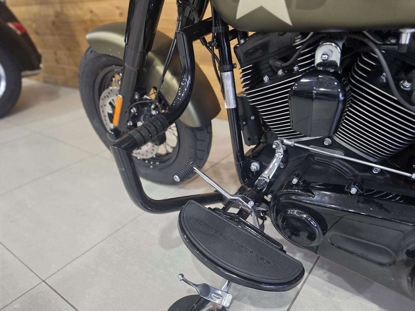 2017 HARLEY-DAVIDSON FLSS SOFTAIL SLIM S CRUISER