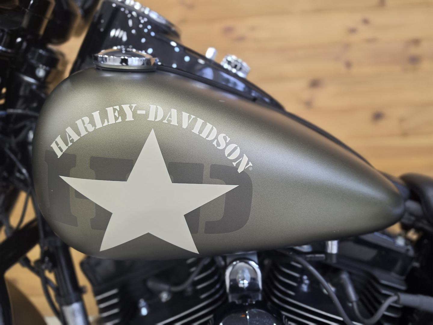 2017 HARLEY-DAVIDSON FLSS SOFTAIL SLIM S CRUISER