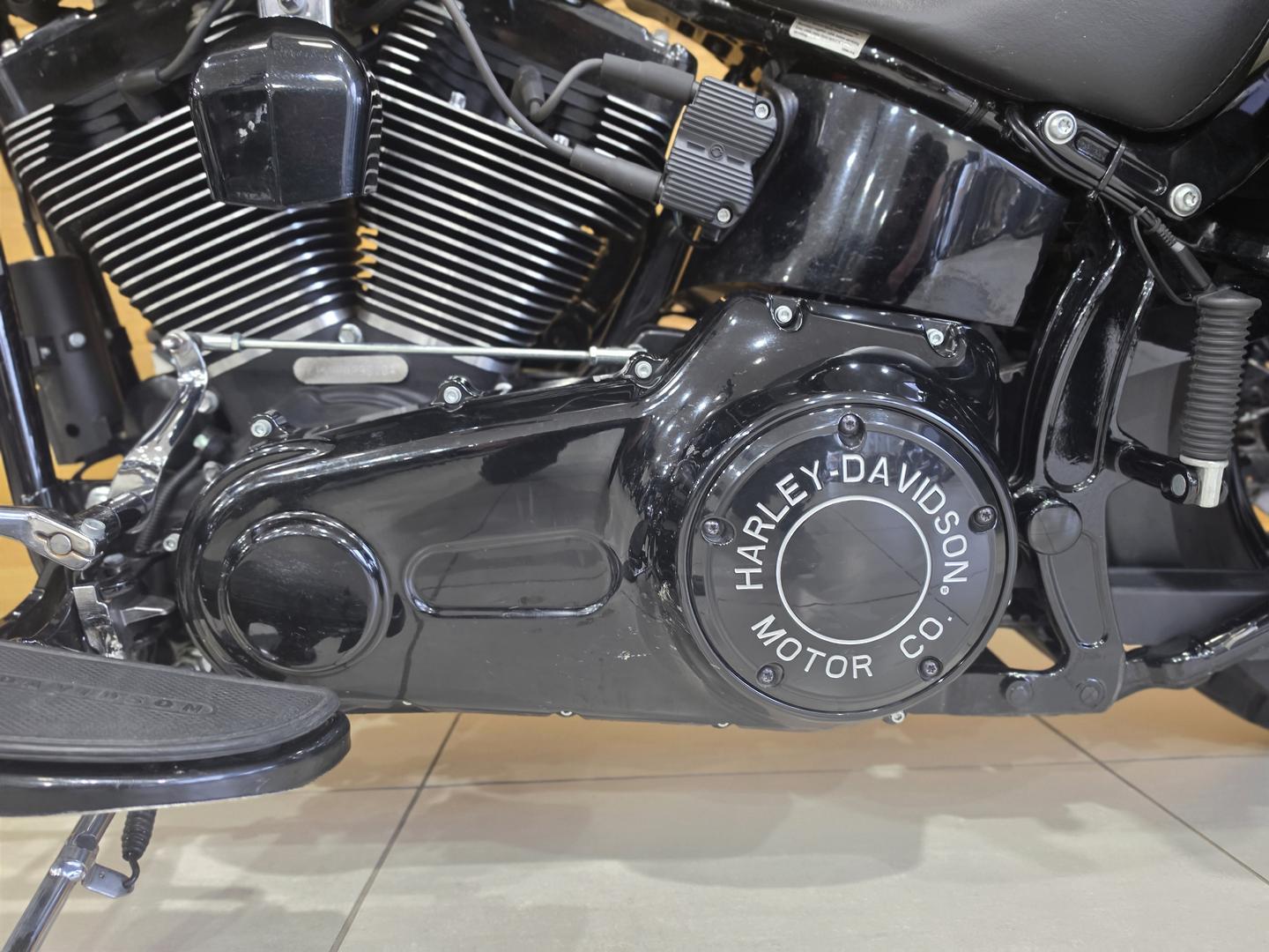 2017 HARLEY-DAVIDSON FLSS SOFTAIL SLIM S CRUISER