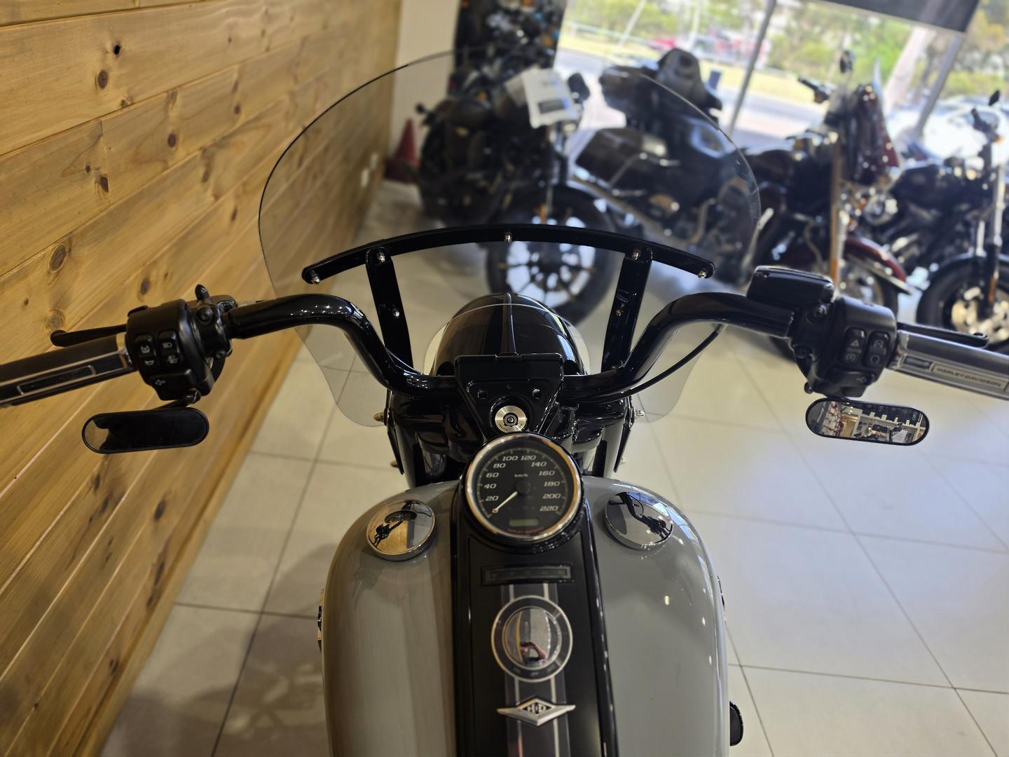2024 HARLEY-DAVIDSON FLHRXS ROAD KING SPECIAL CRUISER