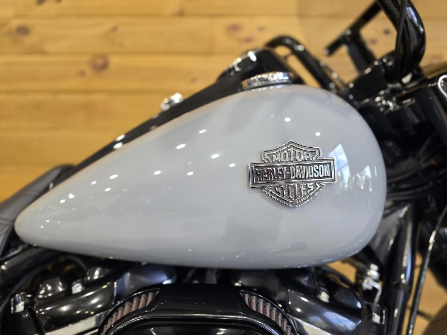2024 HARLEY-DAVIDSON FLHRXS ROAD KING SPECIAL CRUISER