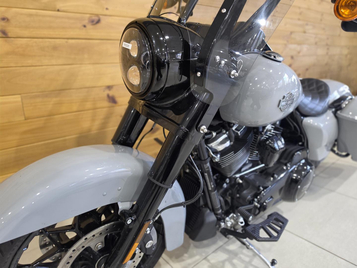2024 HARLEY-DAVIDSON FLHRXS ROAD KING SPECIAL CRUISER