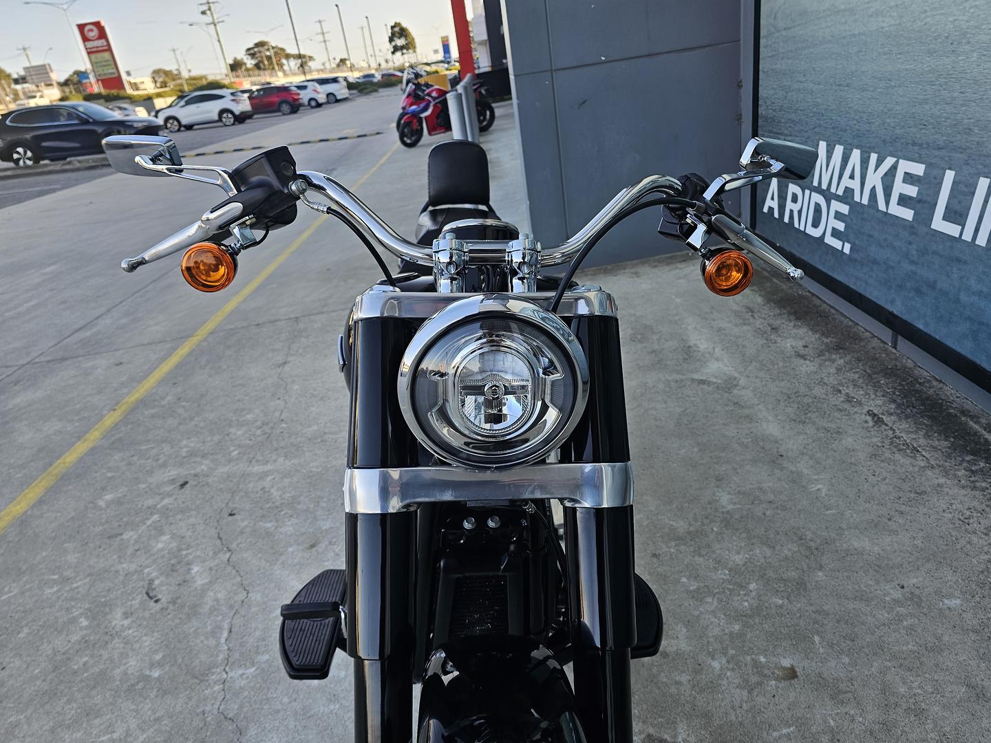 2021 HARLEY-DAVIDSON FLSL SOFTAIL SLIM (107) CRUISER