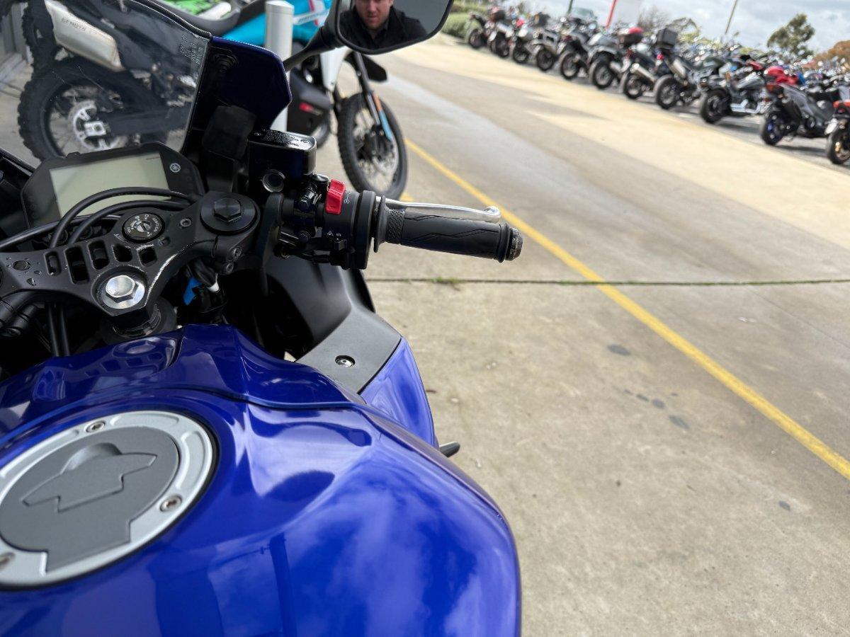 2024 YAMAHA YZF-R3 (YZF-R3A) SPORTS