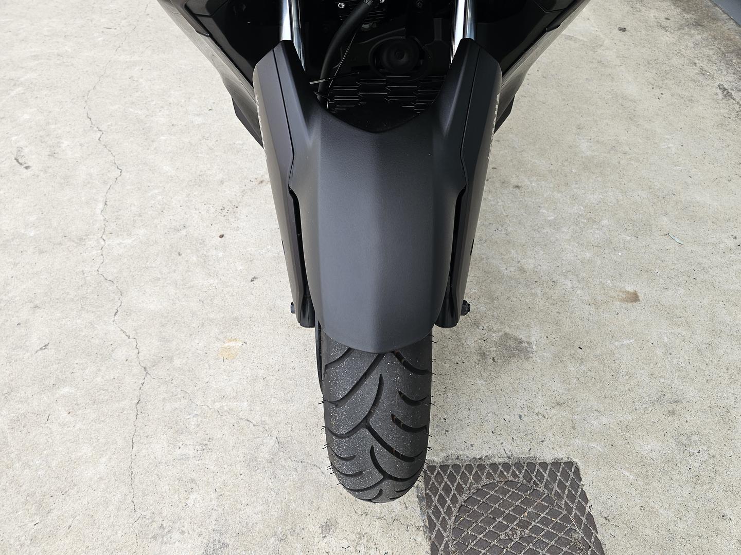 2024 YAMAHA XMAX 300 V2 (CZD300A2) SCOOTER