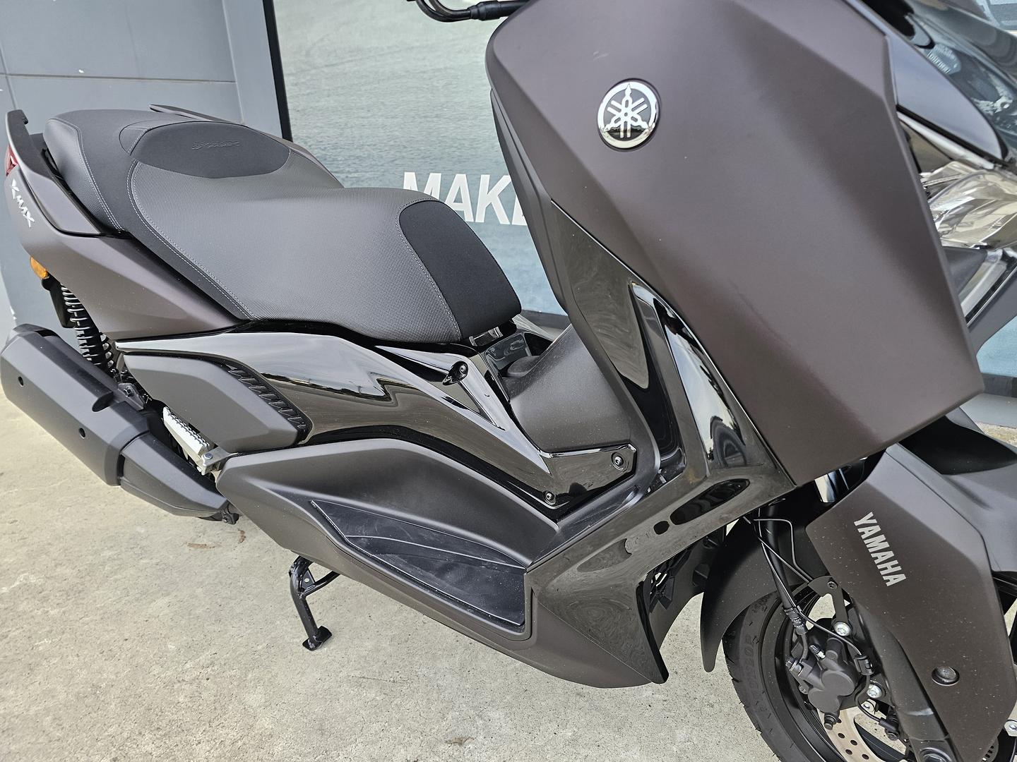 2024 YAMAHA XMAX 300 V2 (CZD300A2) SCOOTER