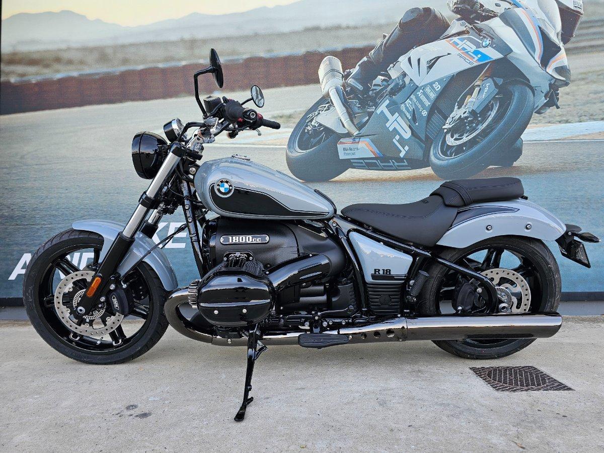 2025 BMW R 18 BLACKLINE CRUISER