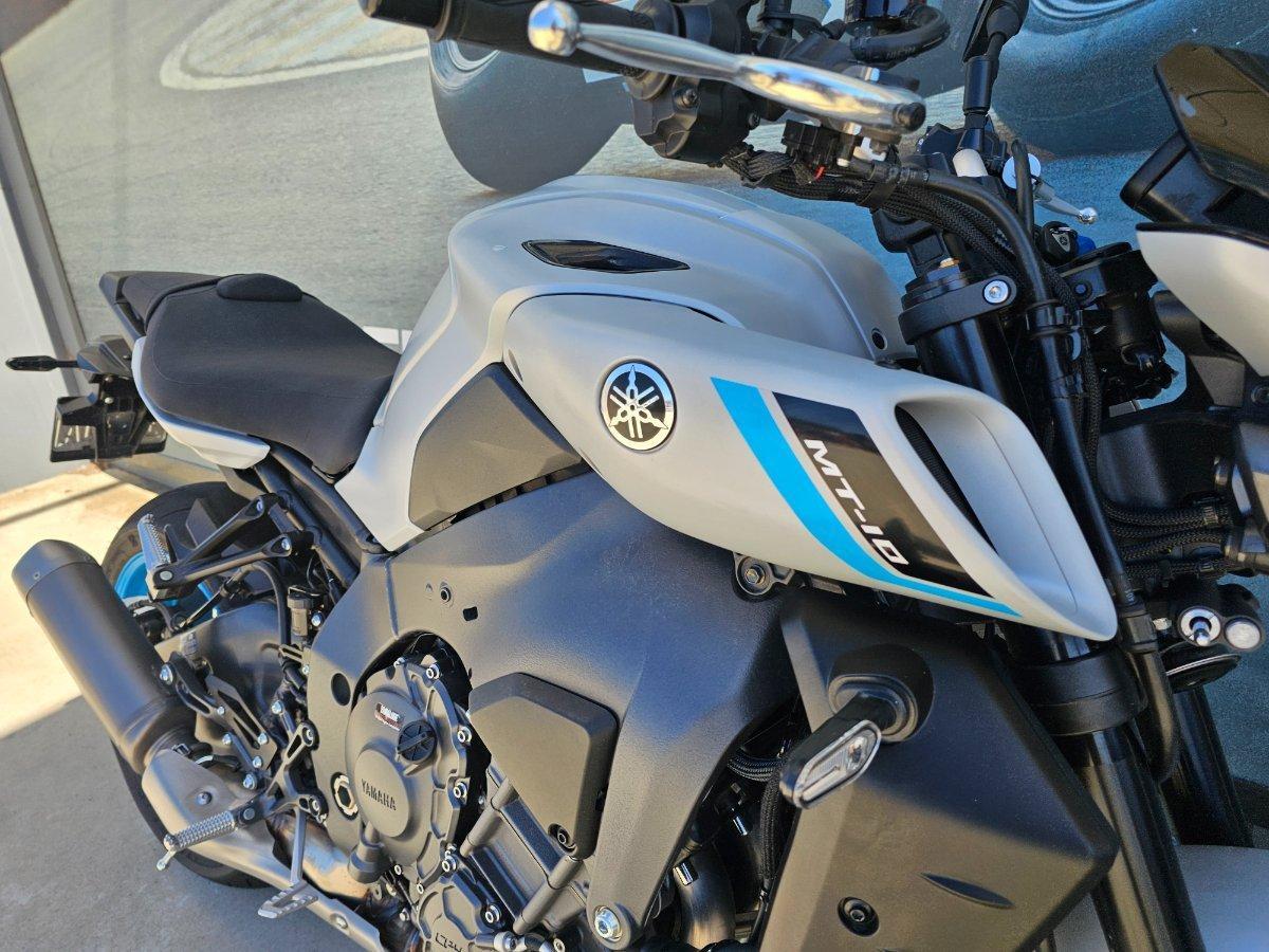2025 YAMAHA MT-10A SPORTS