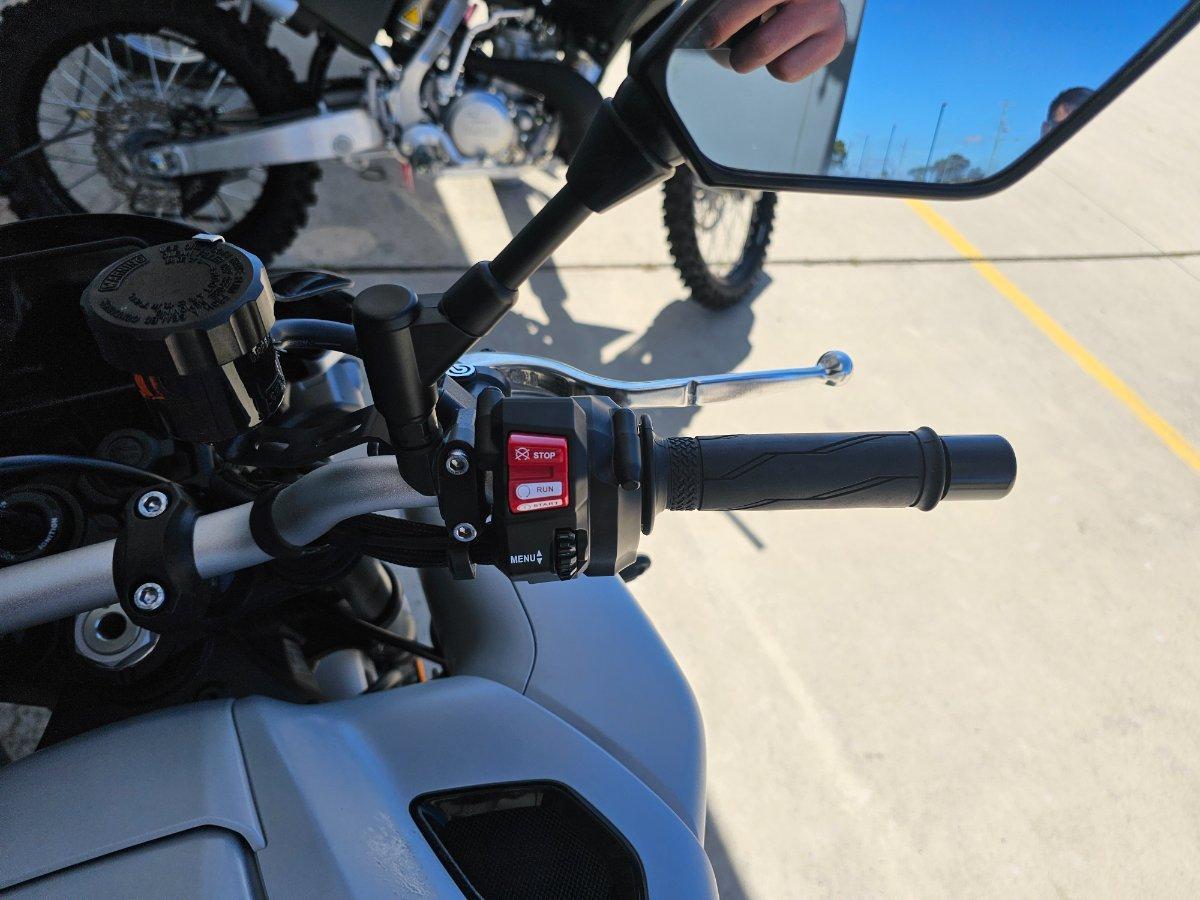 2025 YAMAHA MT-10A SPORTS
