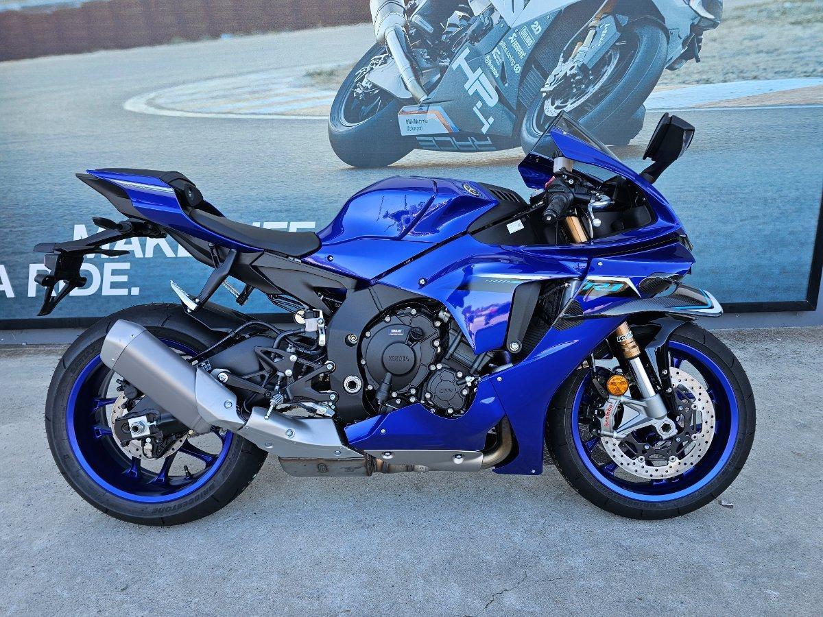 2025 YAMAHA YZF-R15M SPORTS