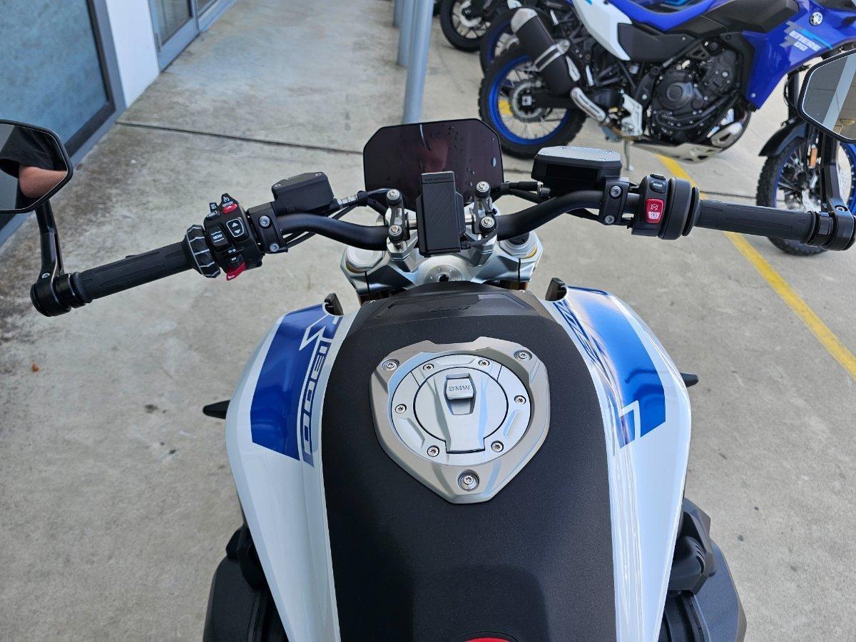 2025 BMW R 1300 R PERFORMANCE ROAD