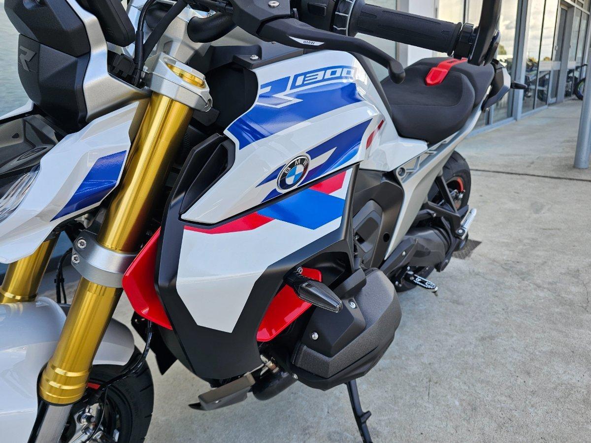 2025 BMW R 1300 R PERFORMANCE ROAD