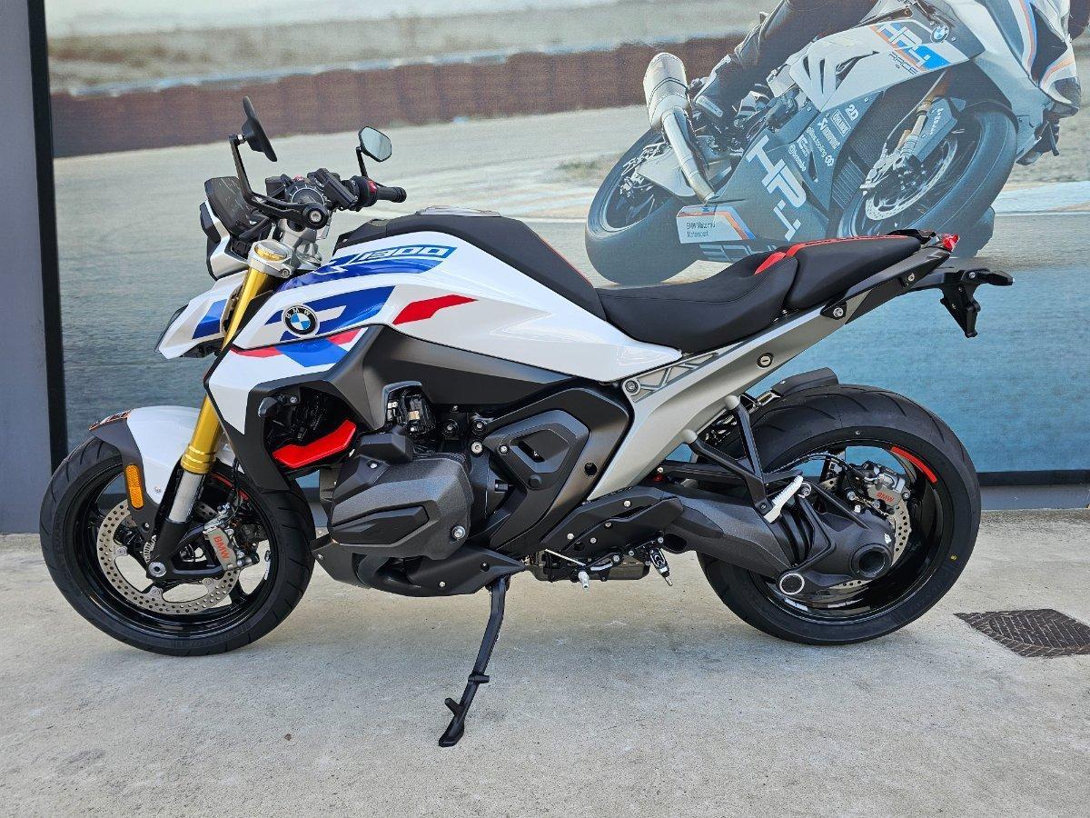 2025 BMW R 1300 R PERFORMANCE ROAD
