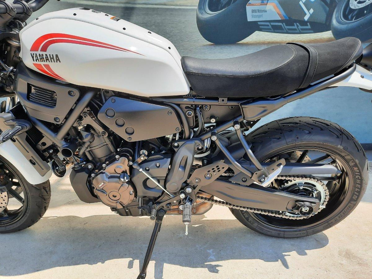 2025 YAMAHA XSR700 ROAD