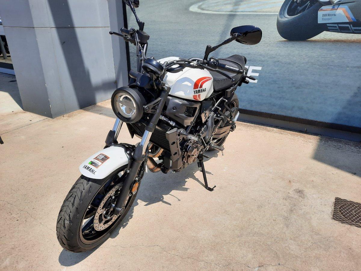 2025 YAMAHA XSR700 ROAD