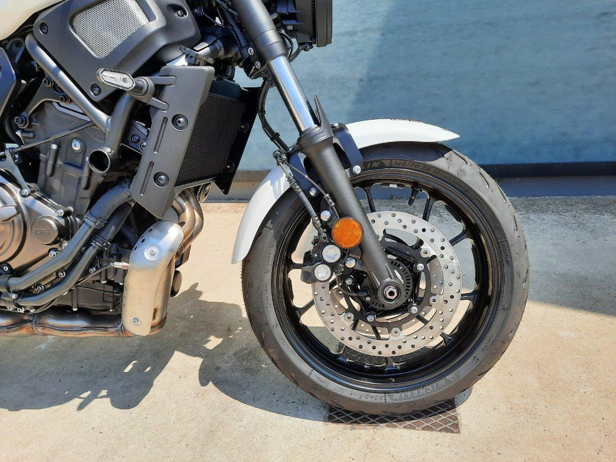 2025 YAMAHA XSR700 ROAD