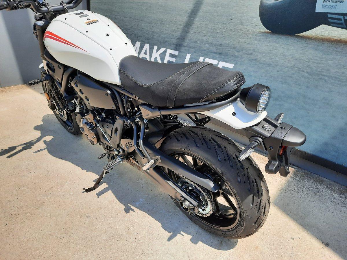 2025 YAMAHA XSR700 ROAD