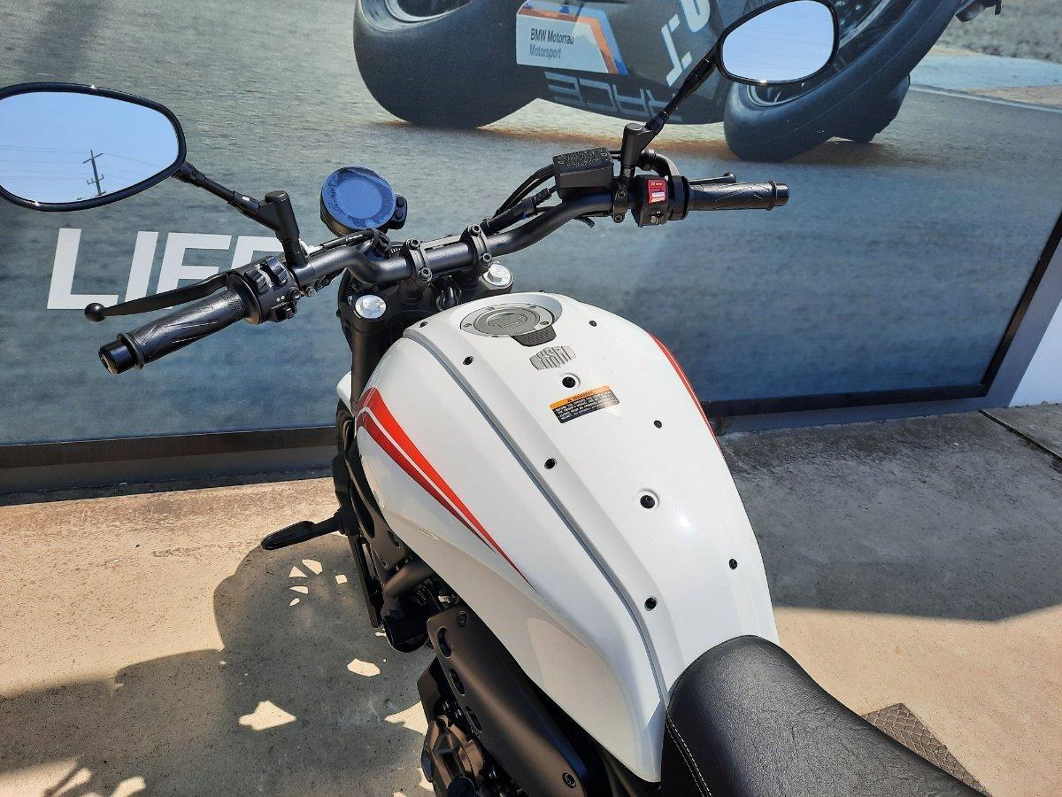 2025 YAMAHA XSR700 ROAD