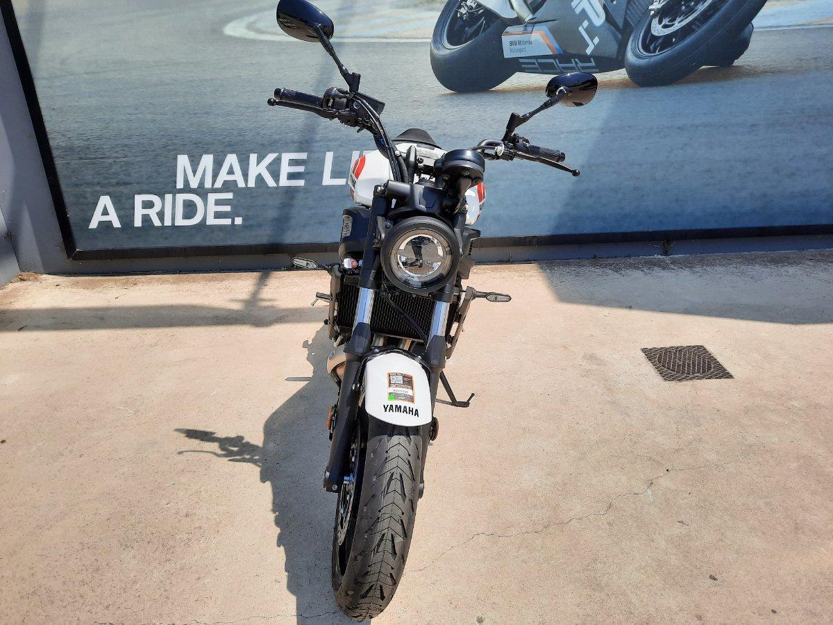 2025 YAMAHA XSR700 ROAD