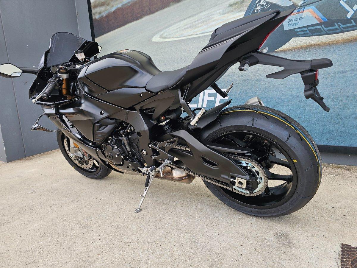 2025 YAMAHA YZF-R1 SPORTS