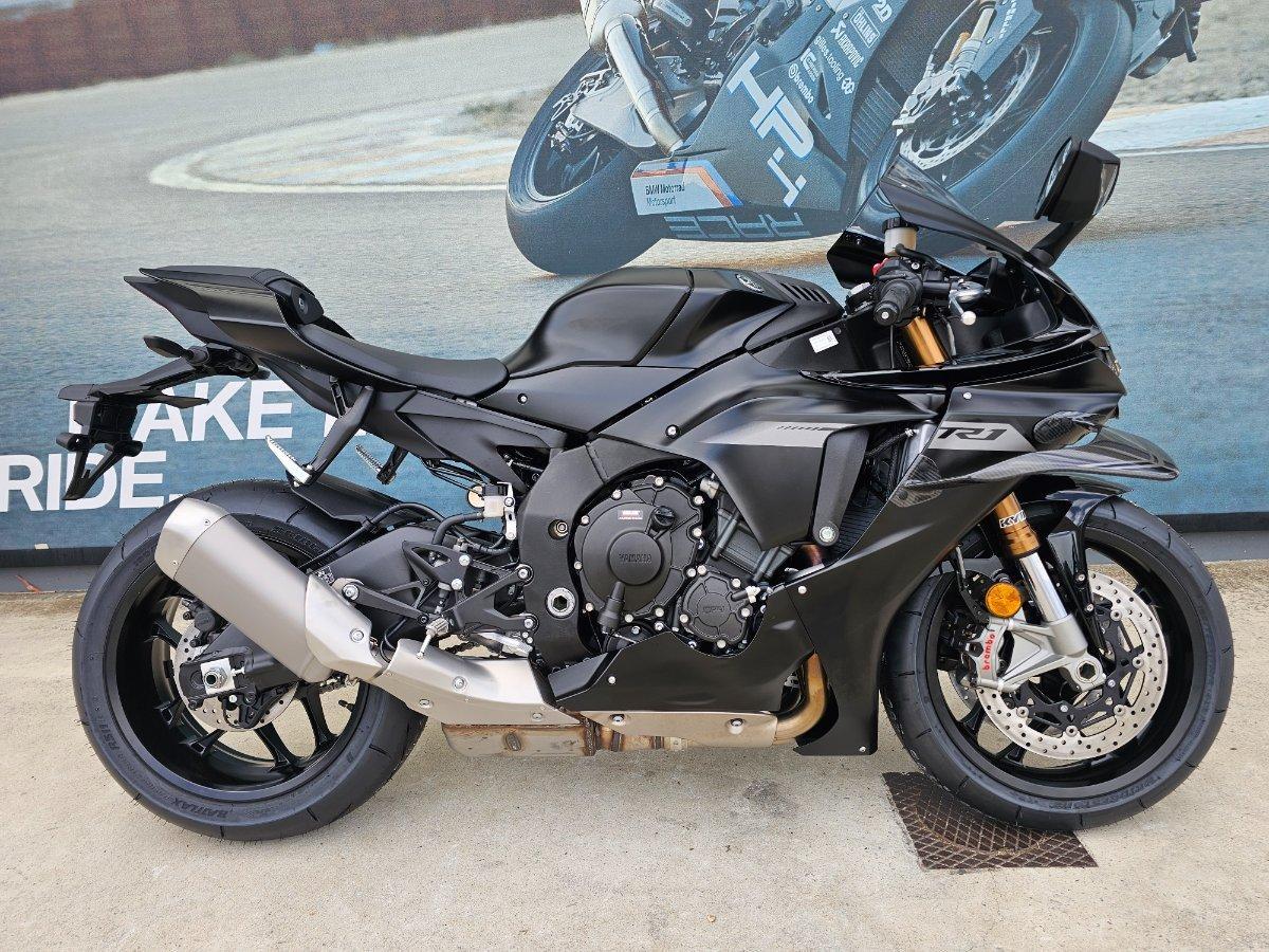 2025 YAMAHA YZF-R1 SPORTS