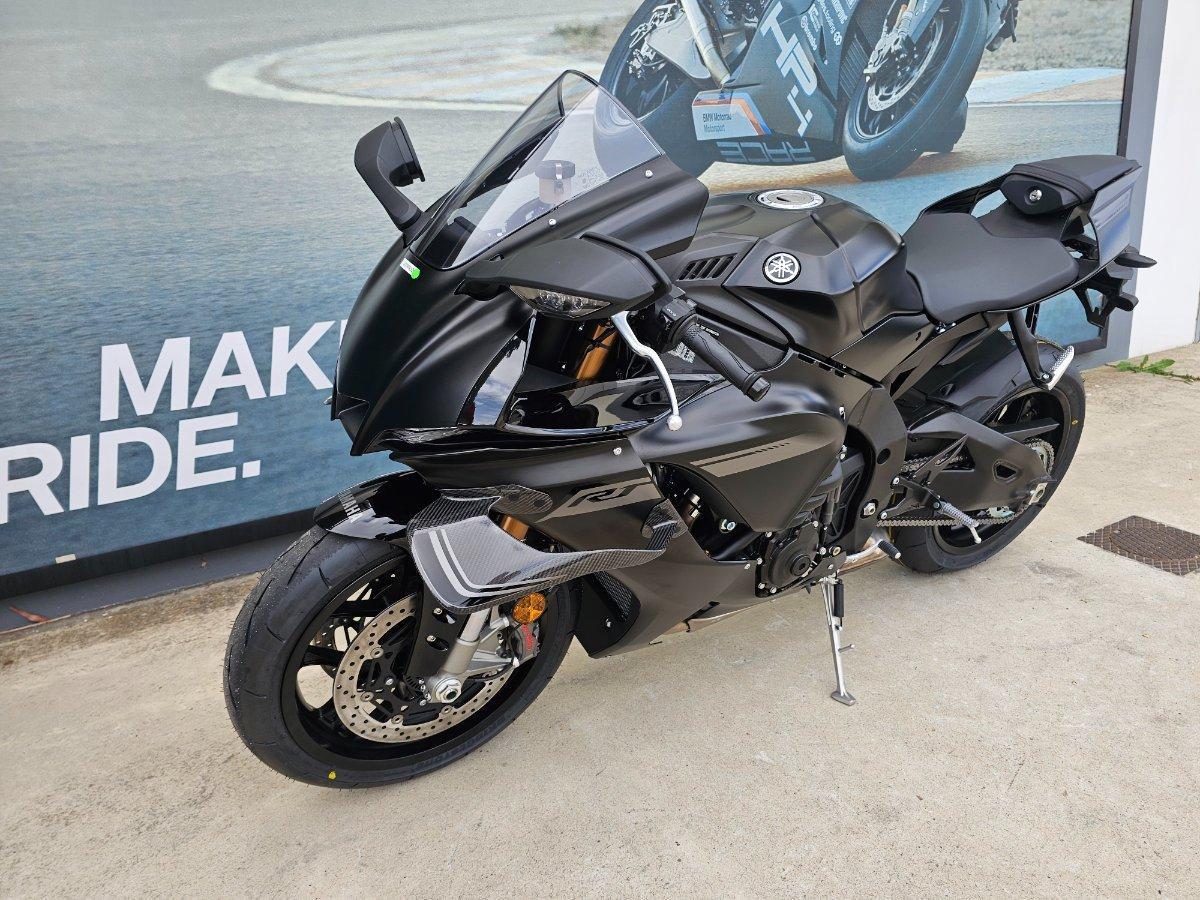 2025 YAMAHA YZF-R1 SPORTS