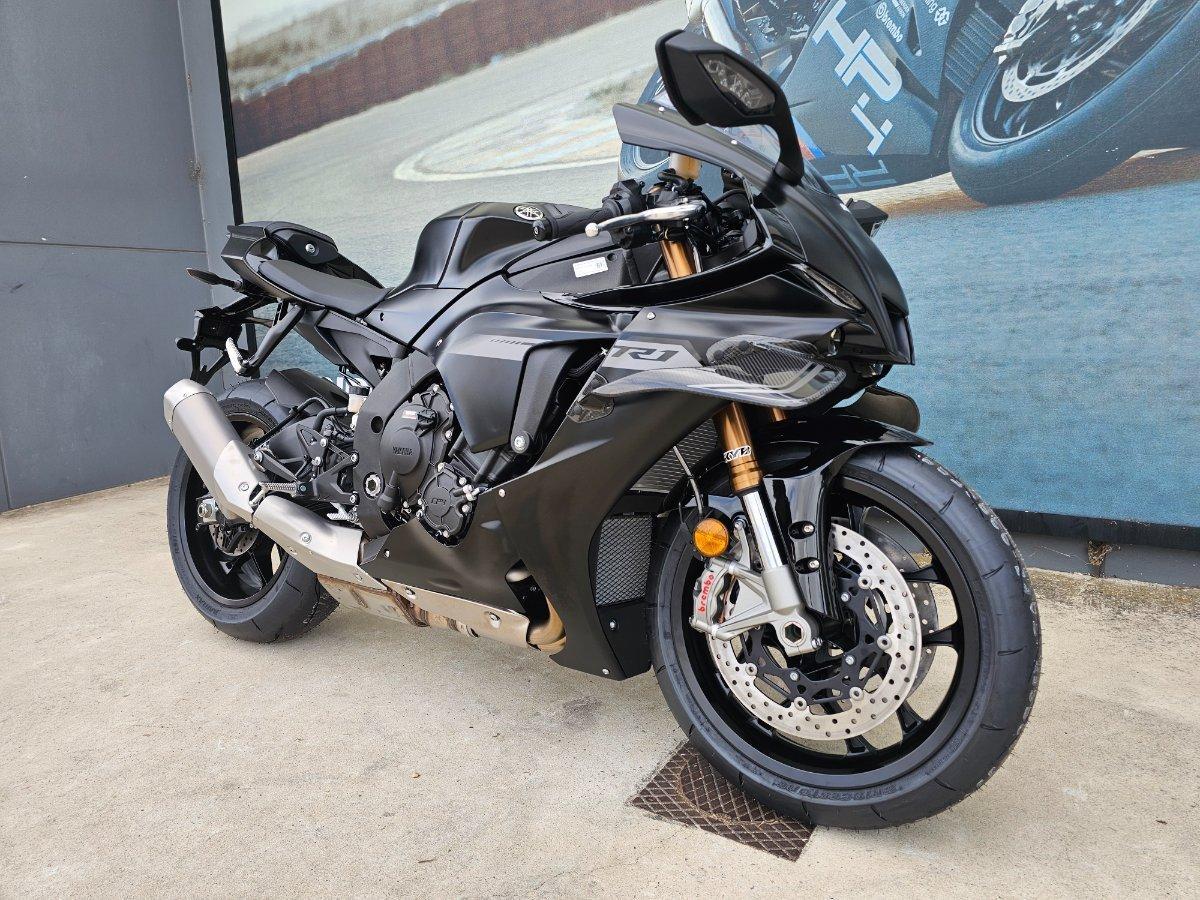 2025 YAMAHA YZF-R1 SPORTS
