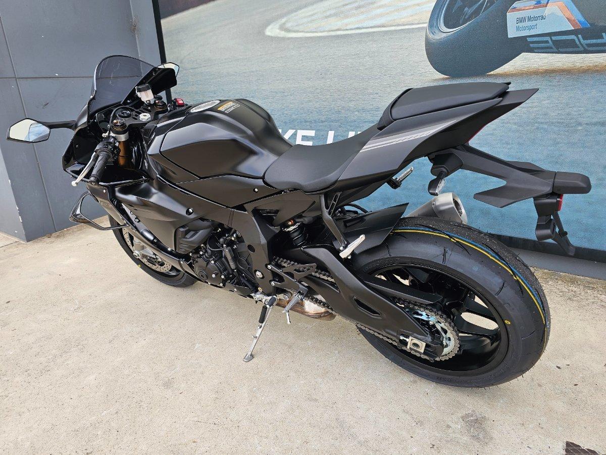 2025 YAMAHA YZF-R1 SPORTS