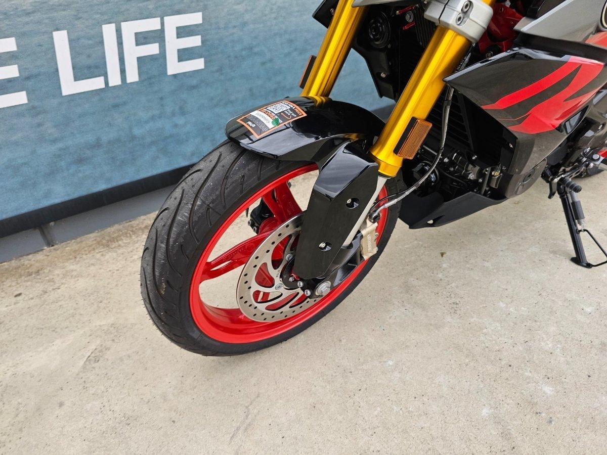 2024 BMW G 310 R SPORTS