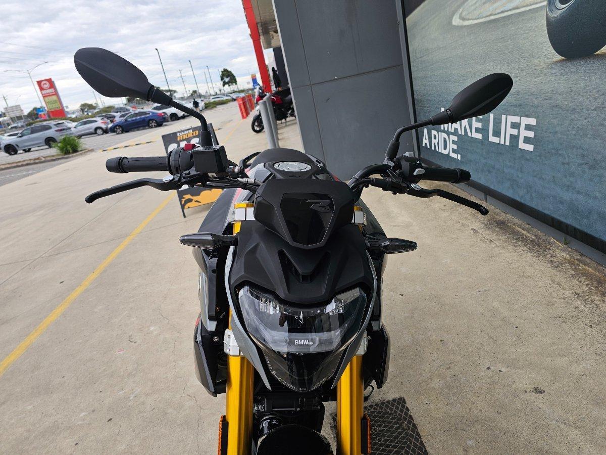 2024 BMW G 310 R SPORTS