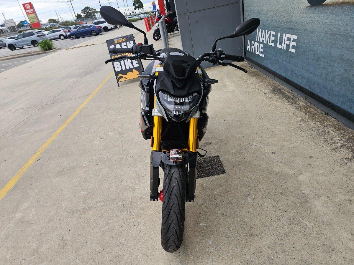 2024 BMW G 310 R SPORTS