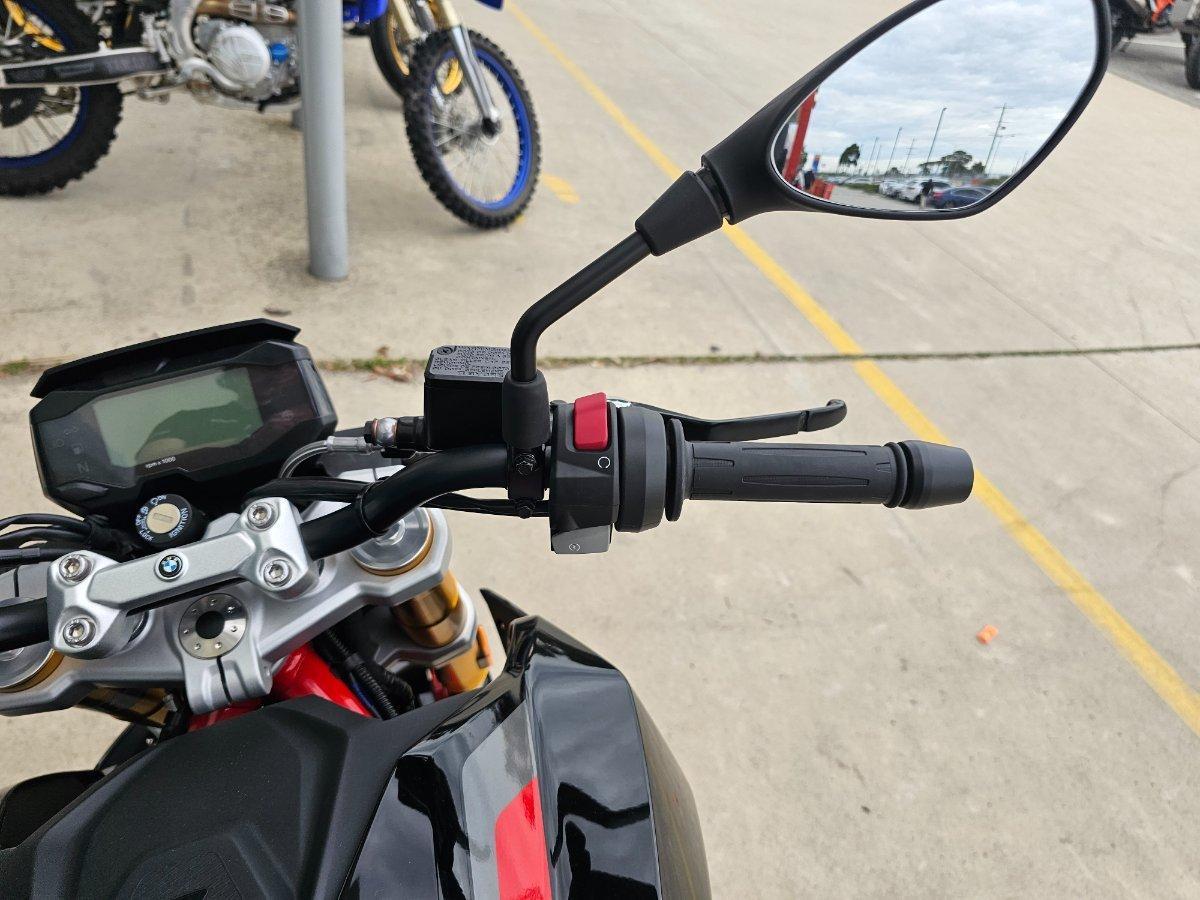 2024 BMW G 310 R SPORTS