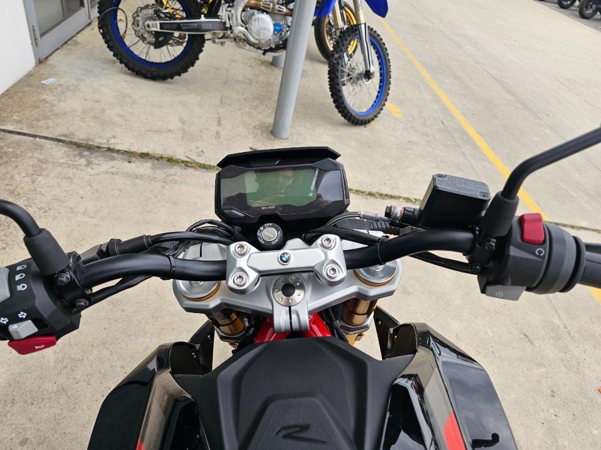 2024 BMW G 310 R SPORTS