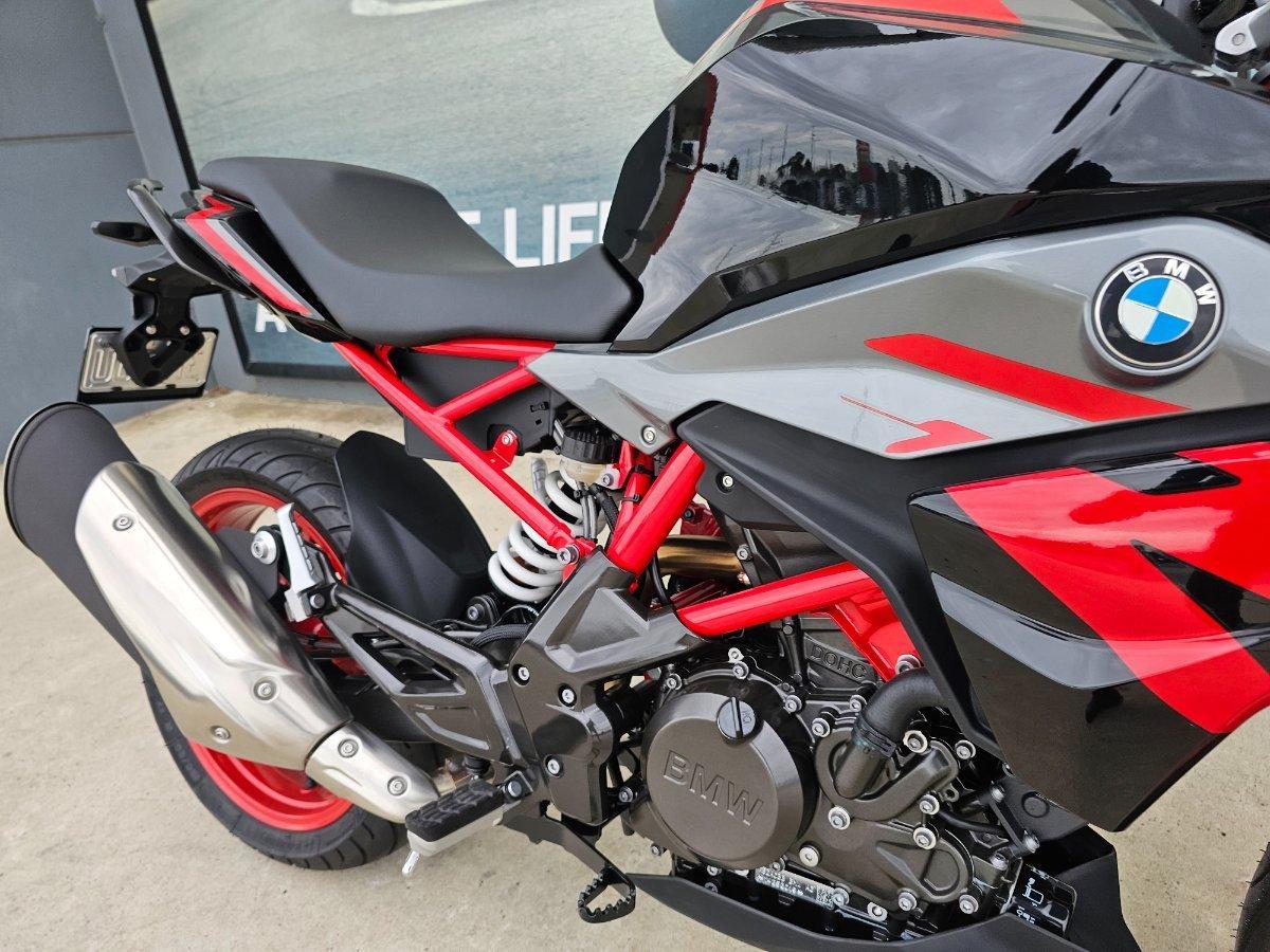2024 BMW G 310 R SPORTS