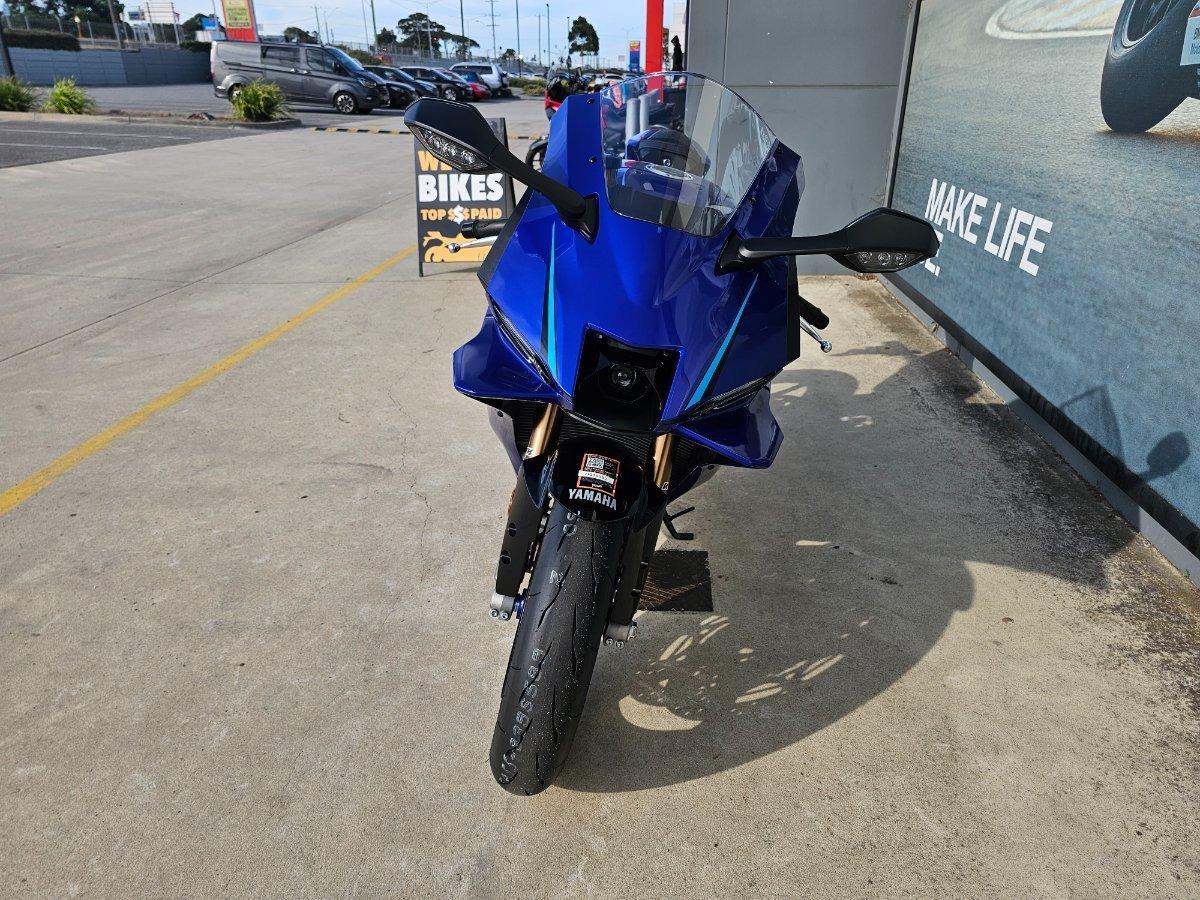 2026 YAMAHA YZF-R9 SPORTS