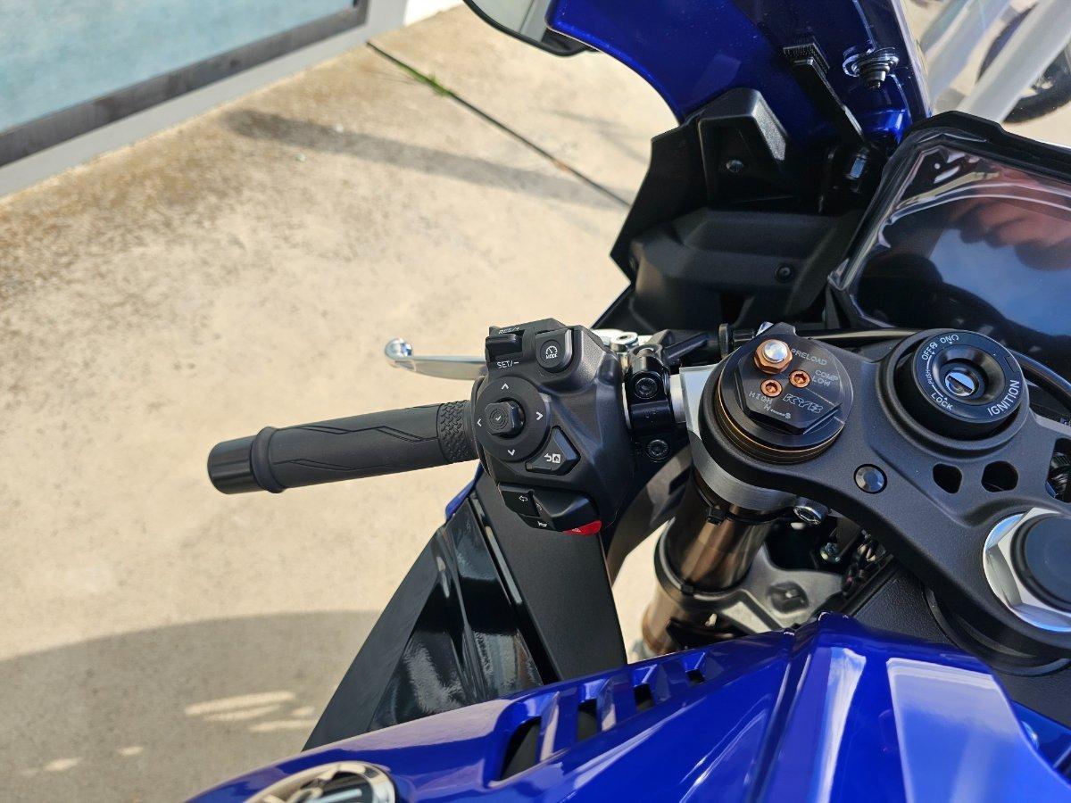 2026 YAMAHA YZF-R9 SPORTS