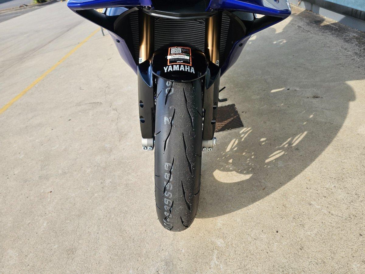 2026 YAMAHA YZF-R9 SPORTS