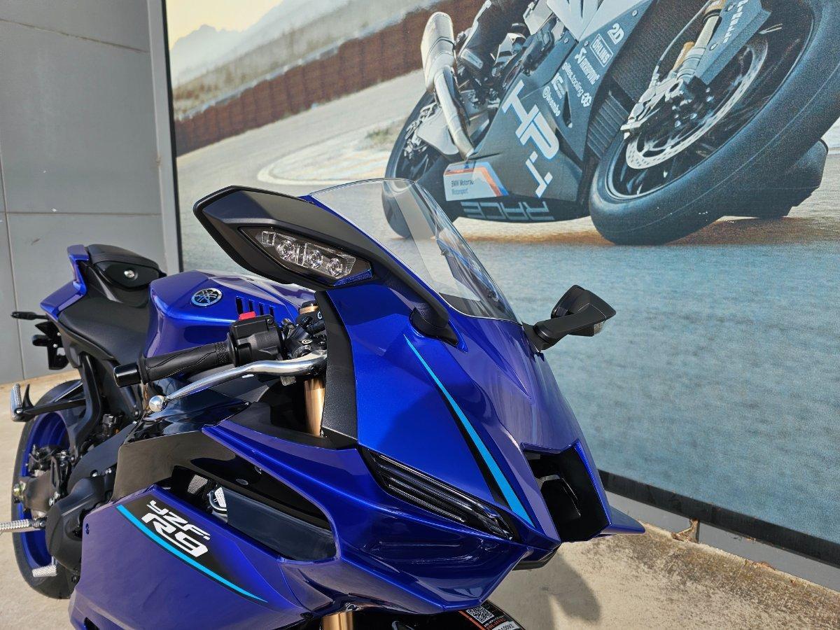 2026 YAMAHA YZF-R9 SPORTS