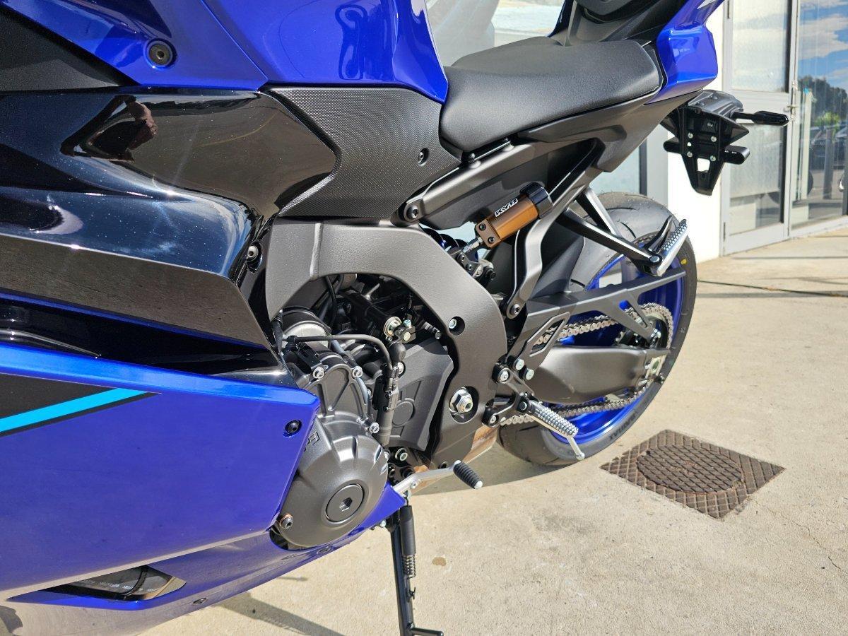 2026 YAMAHA YZF-R9 SPORTS