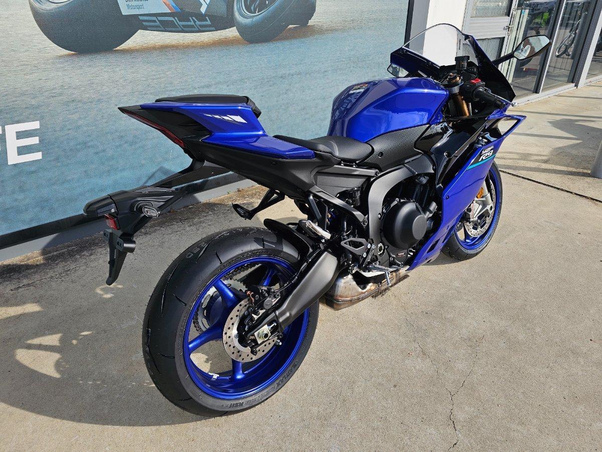 2026 YAMAHA YZF-R9 SPORTS