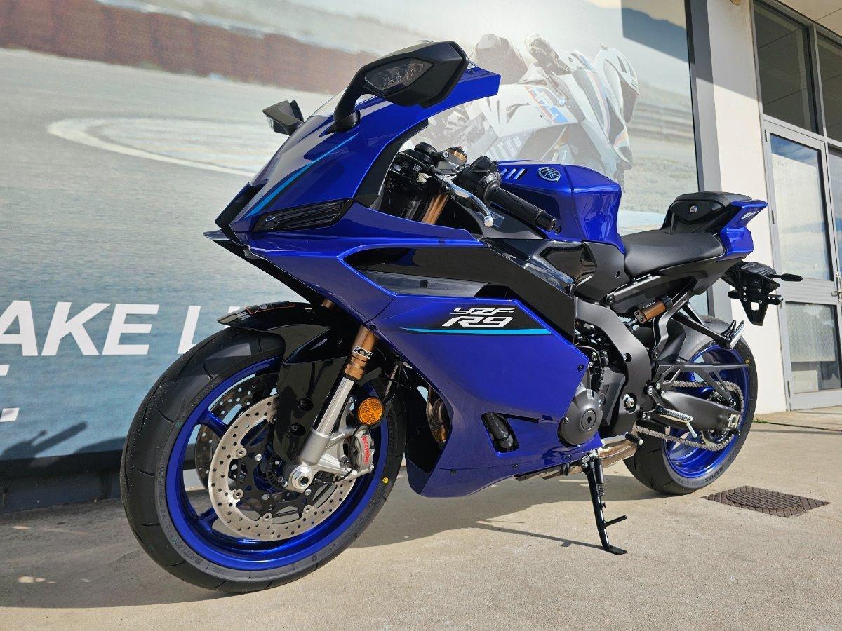 2026 YAMAHA YZF-R9 SPORTS