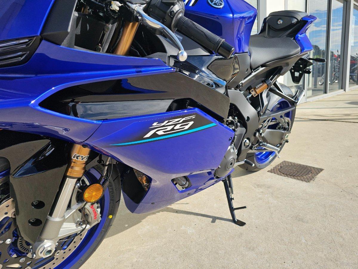 2026 YAMAHA YZF-R9 SPORTS