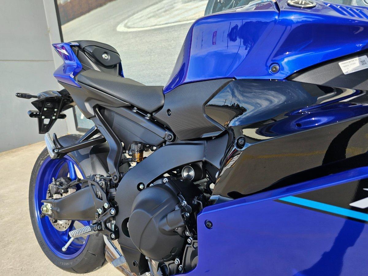2026 YAMAHA YZF-R9 SPORTS